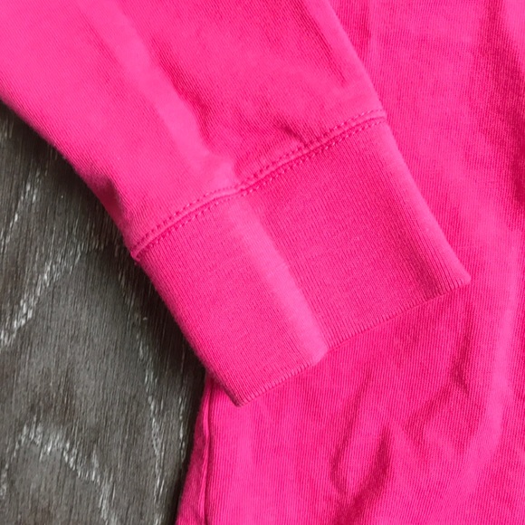 Vineyard Vines - Picture 8 of 10